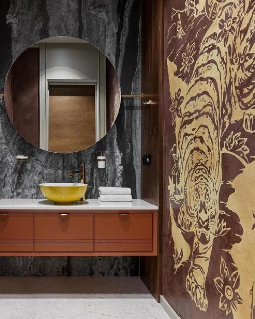 Очень яркий насыщенный интерьер квартиры. 08