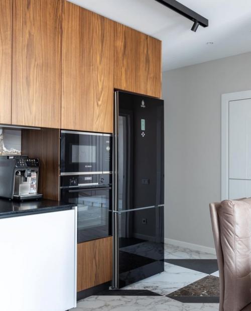 Интересное сочетание цветов и фактур в ремонте кухни. 02