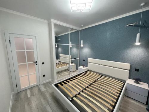 Наконец - то можно похвастаться нашей двушкой. 04