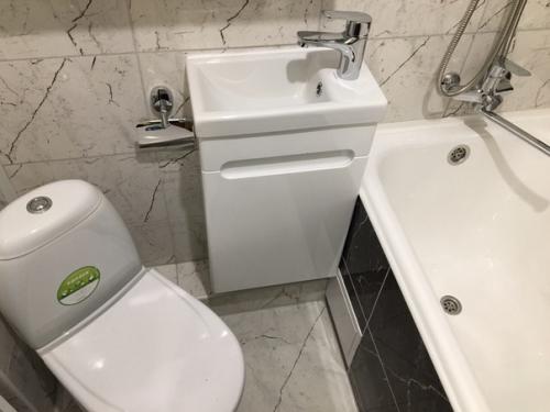 Ремонт в ванной комнате до и после. 06