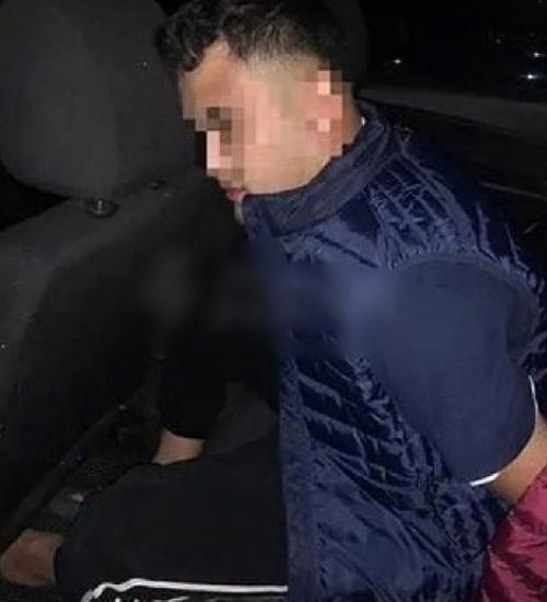 Девушка выбросилась из окна после нападения: трое мужчин задержаны. 01