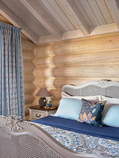 Тёплый, уютный, настоящий - такой дом сразу вызывает чувство покоя и уюта. 06