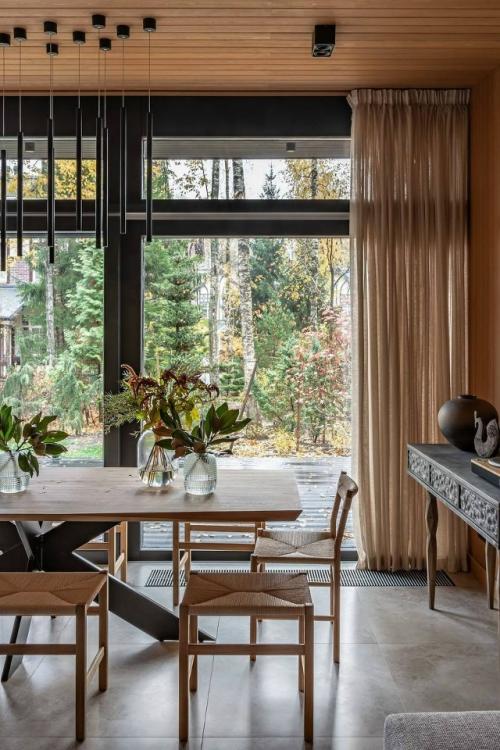 Это уютное место, где современный комфорт сочетается с атмосферой расслабления и тепла. 04