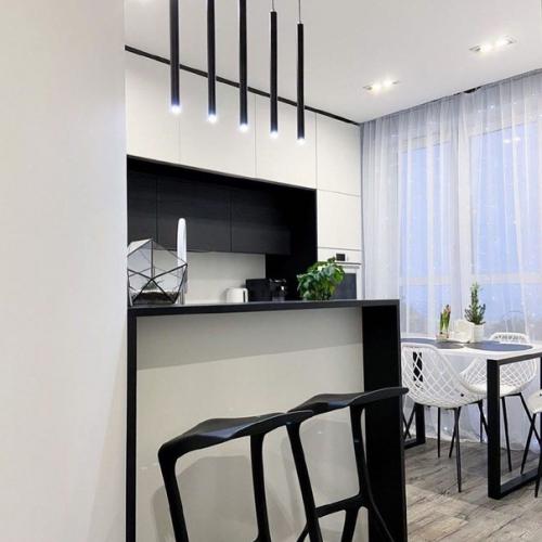 Контрастная черно-белая кухня, площадь 9, 7 кв. 02