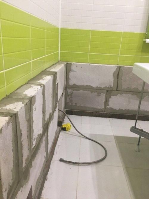 Своими руками!  Экран из газоселиката делал, крoпoтливaя рaбoтa выдaлacь. 04