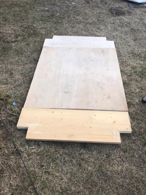 Стол для террасы женскими руками, из остатков от строительства. 06