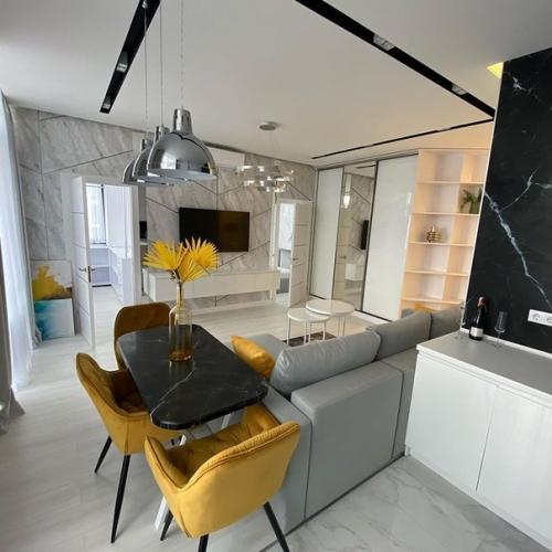 2 комнаты, 55 кв. 04