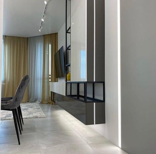 А это наша кухня - гостиная после капитального ремонта. 03