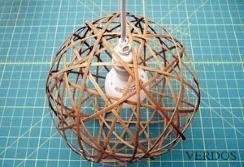 Плафон для люстры из бамбуковой салфетки. 04