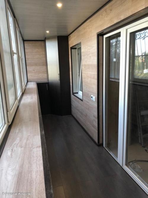 После работы и на выходных делал капитальный ремонт на лоджии. 04