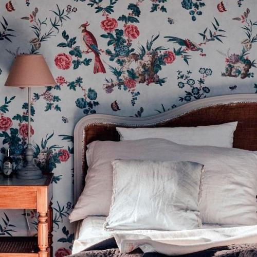 Пока буржуазный стиль становится популярен в одежде, в интерьерах тоже прослеживается мода на старину. 02