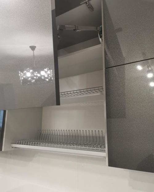 Наша кухня тоже готова. 06