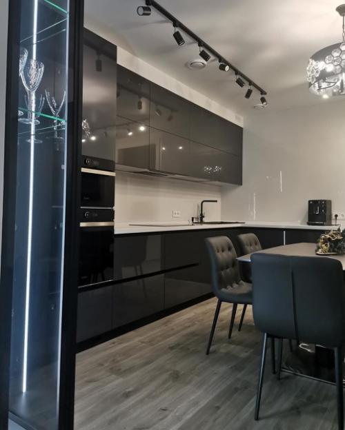 Наша кухня тоже готова. 01