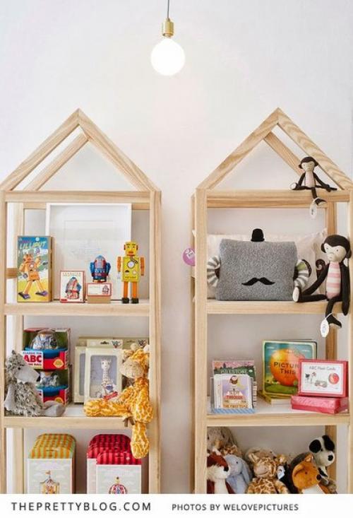Лаконичные, но при этом такие функциональные домики - стеллажи в детскую комнату. 04