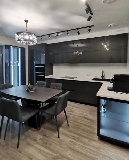 Наша кухня тоже готова. 02