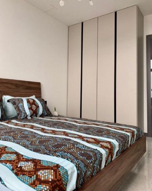 Сделали капитальный ремонт в квартире под сдачу. 04