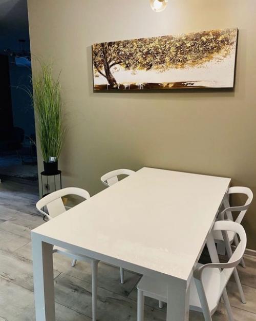 Наша новенькая двухкомнатная квартира после капитального ремонта. 01