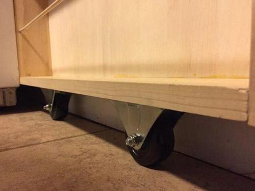 Выдвижная этажерка на кухню своими руками. 08