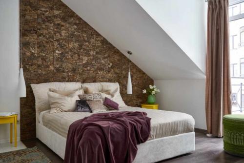 На волне интереса к природным материалам и фактурам стала актуальной отделка из пробки. 01