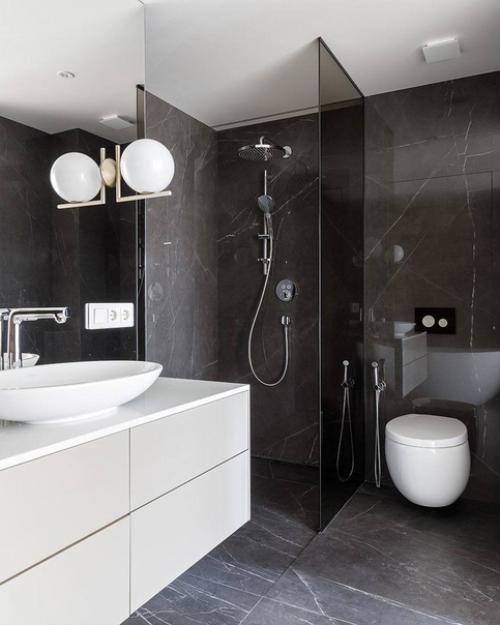 На одном из последних этажей петербургского жилого комплекса Riverside, оформили небольшую квартиру в светлых тонах. 08