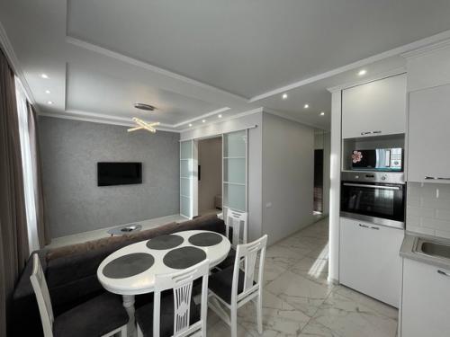 Квартира - студия после ремонта под дальнейшую аренду. 01