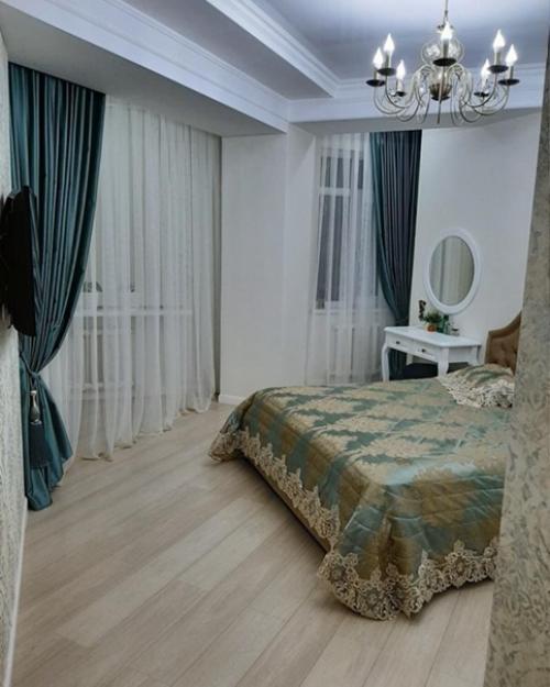 Квартира продавалась с мебелью и техникой, все новое, свежее, после капитального ремонта. 04