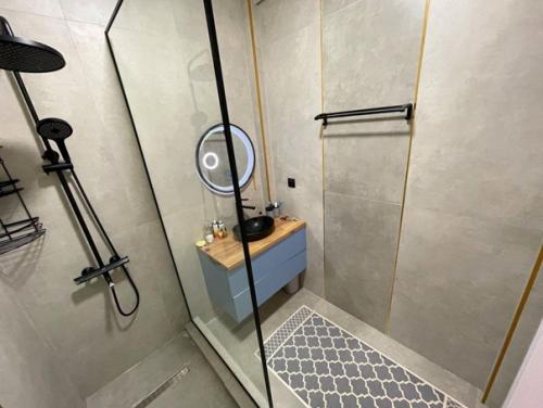 Шикарная 3-х комнатная квартира с дизайнерским ремонтом. 09