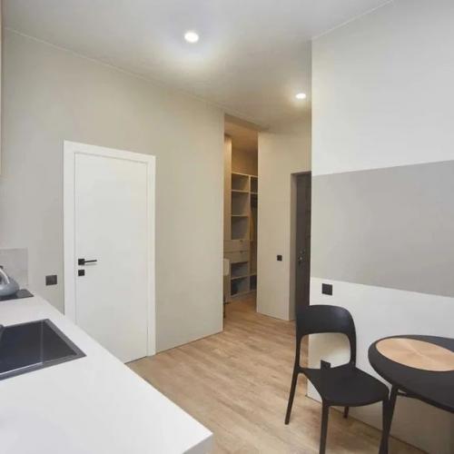 Очередные апартаменты были сданы сразу же после ремонта. 05