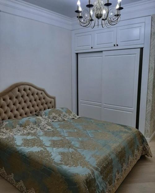 Квартира продавалась с мебелью и техникой, все новое, свежее, после капитального ремонта. 05