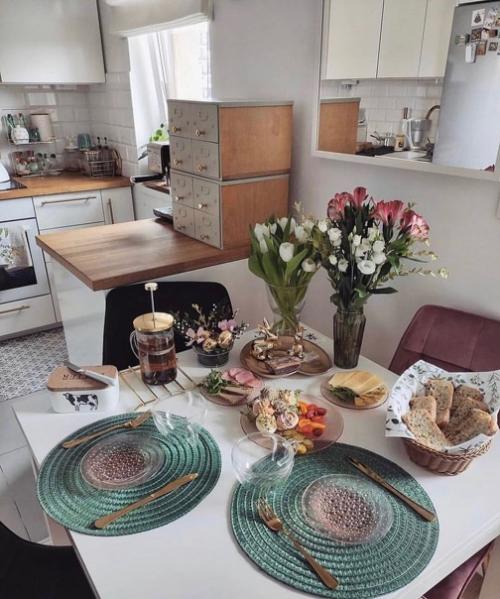 Уютный скандинавский интерьер с приятным декором и очень крутой атмосферой. 02