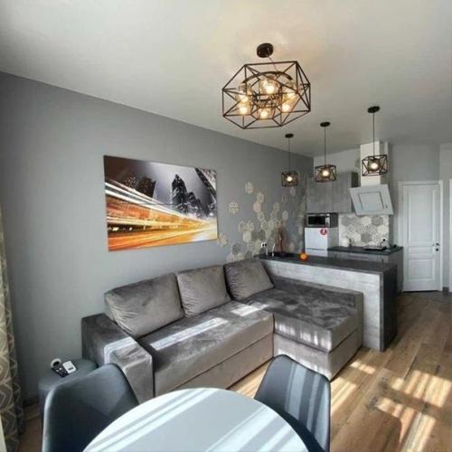 48 кв.  м после капитального ремонта. 03