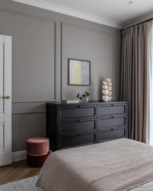 Интерьер этой квартиры создавался для молодой мечтательной девушки, студентки магистратуры, которая всем сердцем обожает Францию. 06