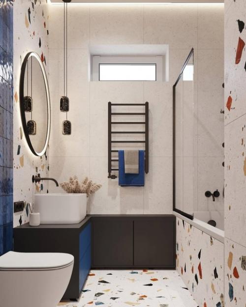 Яркая ванная комната, площадью 4 кв. 02