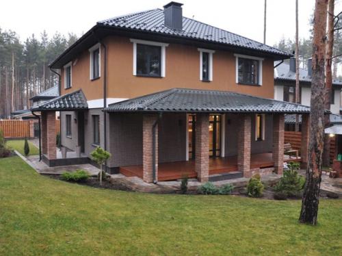 А вот и наш готовый дом с новым ремонтом, укомплектован мебелью и техникой. 06