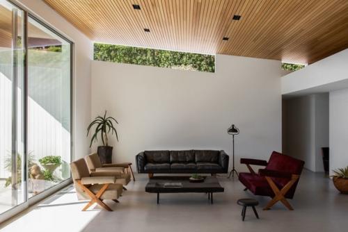 Актер Джейсон стейтем приобрел дом в Лос-анджелесе и сделал из него настоящую холостяцкую берлогу. 09