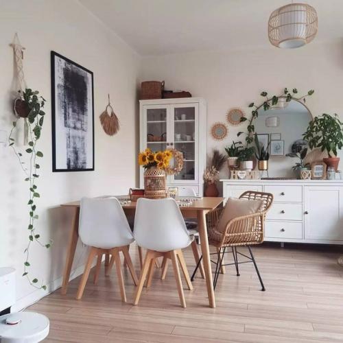 Действительно, в квартире очень уютно, а светлые тона визуально увеличивают комнаты. 06