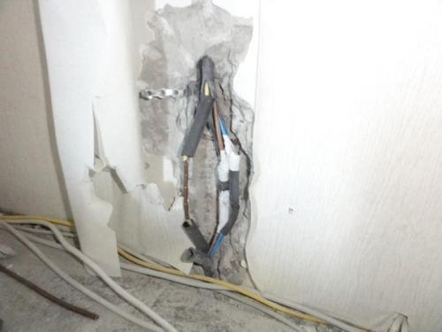 Перебит вводной кабель в квартиру, что делать? 03 Перебит вводной кабель в квартиру, что делать? 03