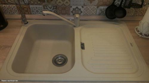 Небольшая угловая кухня после ремонта. 05