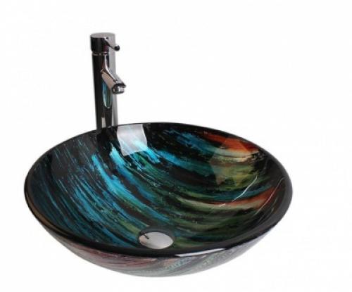 Умывальник из закаленного стекла - необычная деталь, которая может совершенно изменить облик ванной комнаты. 03