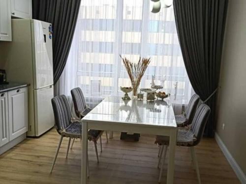 А вот и наши хоромы. 03