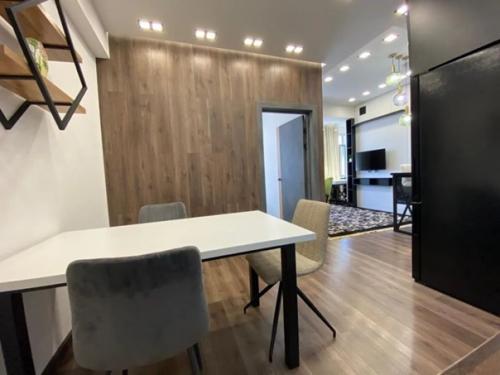 2 комнатная квартира студия с дизайнерским ремонтом, площадью 50 кв. 05