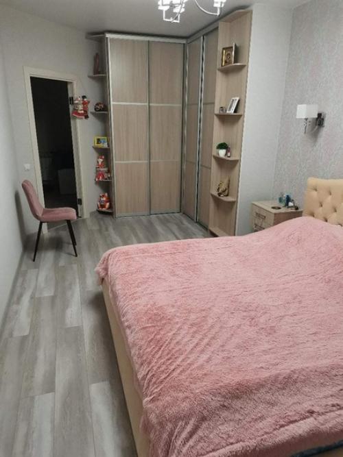 Долго делали ремонт, к свадьбе не успели, но в итоге после закончили. 07