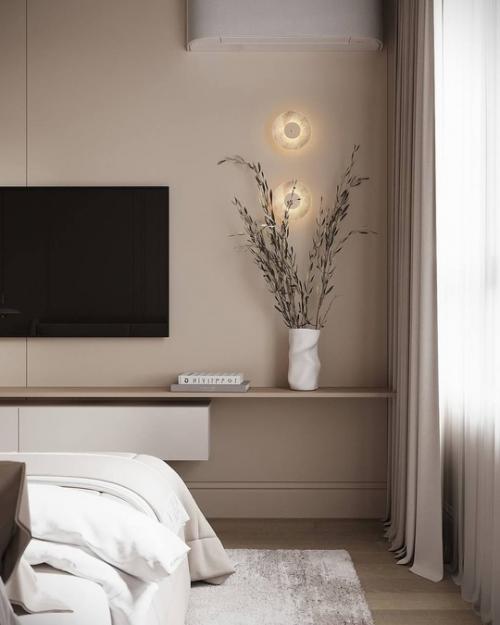 Интерьер мастер спальни и санузла в современной классике и светлых пастельных тонах. 05