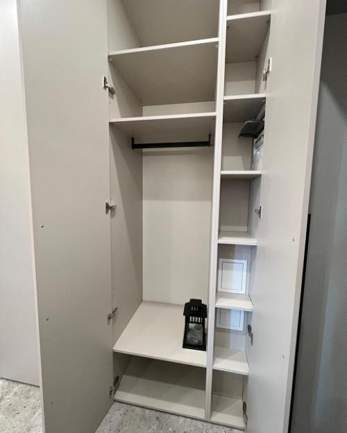 Захотелось поделиться прихожей. 03