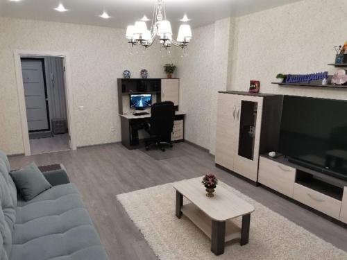 Долго делали ремонт, к свадьбе не успели, но в итоге после закончили. 01