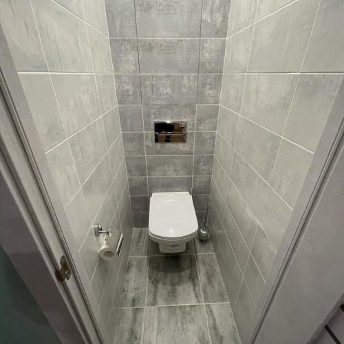 18 дней на капитальный ремонт санузлов. 08