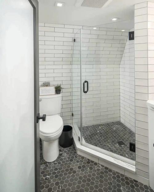 Небольшой частный домик с интересным дизайном, грамотной и удобной организацией пространства и высоким функционалом. 05