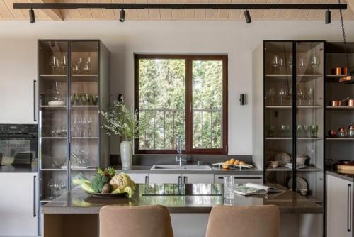 Интерьер дома.  Хорошее местом совместного времяпрепровождения большой семьи и друзей. 04