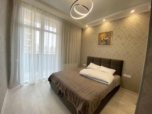 Вот сделали капитальный ремонт для последующей аренды. 03