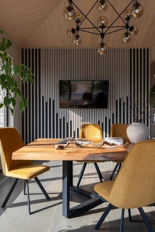 Интерьер дома.  Хорошее местом совместного времяпрепровождения большой семьи и друзей. 01